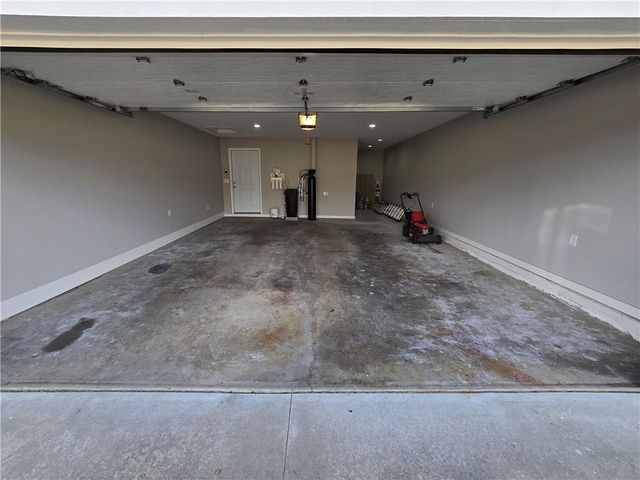 203 Kristine Avenue, Clinton, MO 64735