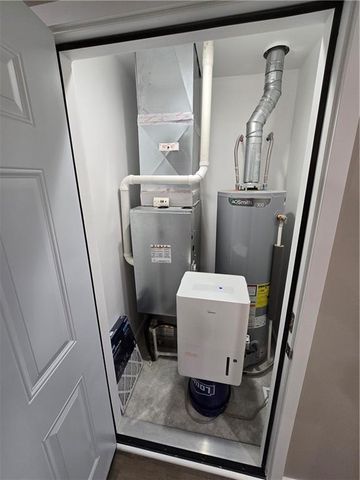 203 Kristine Avenue, Clinton, MO 64735