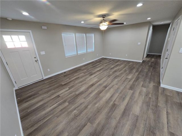 203 Kristine Avenue, Clinton, MO 64735