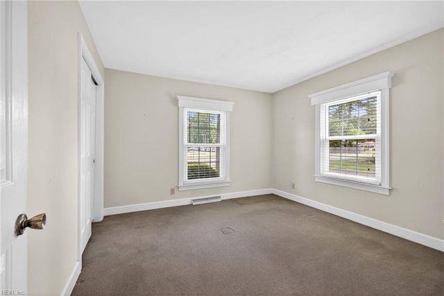 4005 Terry DR, Chesapeake, VA 23321