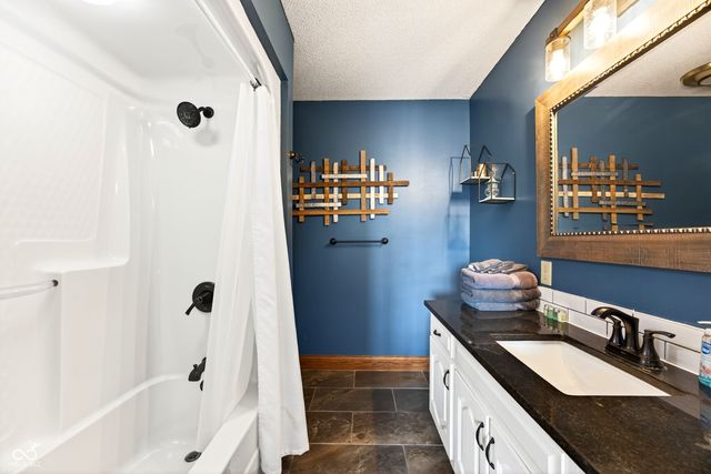 10124 Israel Road, Terre Haute, IN 47802