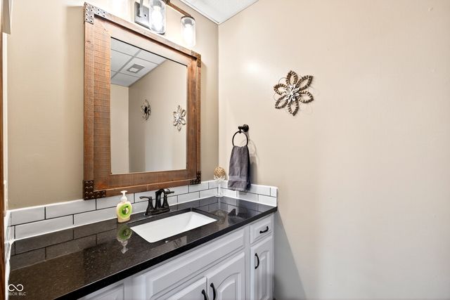 10124 Israel Road, Terre Haute, IN 47802