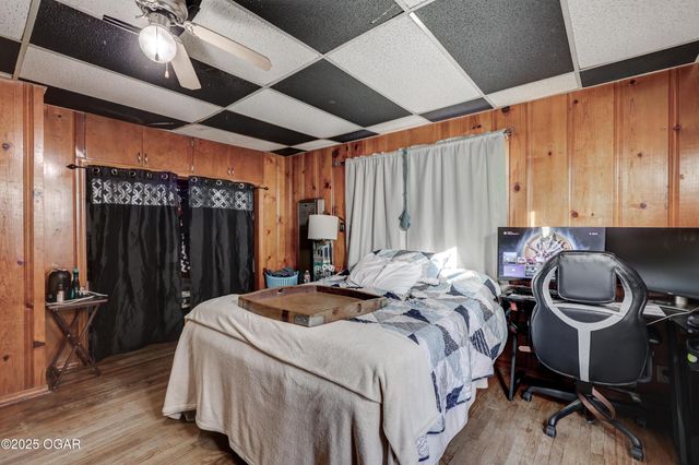 211 S Jackson Avenue, Joplin, MO 64801