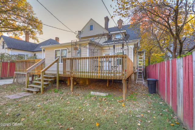 211 S Jackson Avenue, Joplin, MO 64801