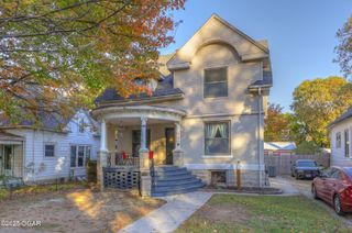 211 S Jackson Avenue, Joplin, MO 64801