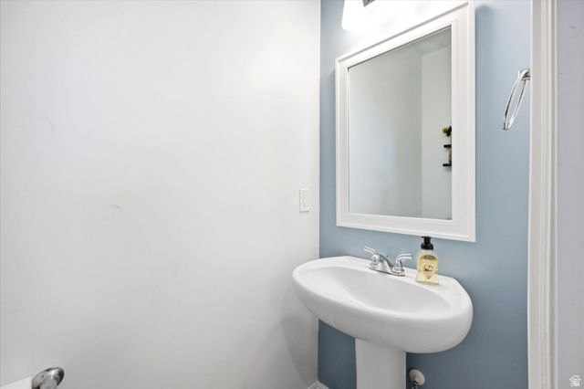 83 E POLARIS DR, Saratoga Springs, UT 84045