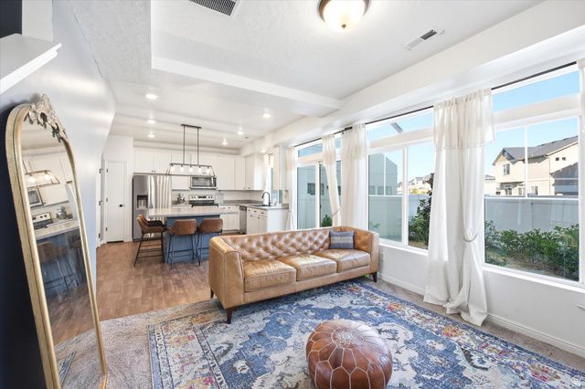 83 E POLARIS DR, Saratoga Springs, UT 84045