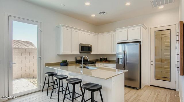2950 E CLEO Drive, San Tan Valley, AZ 85143