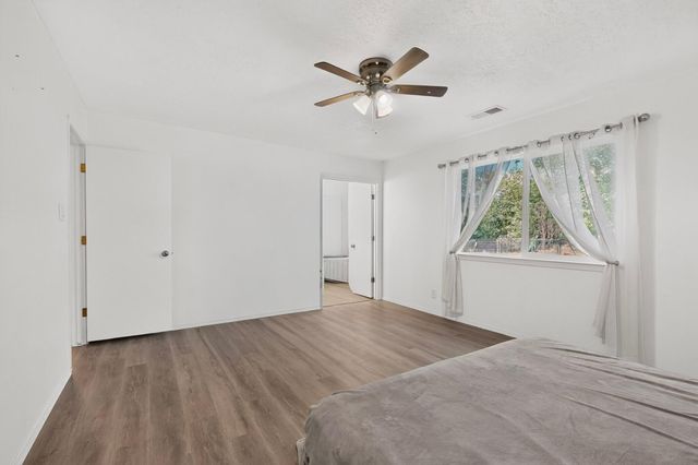 1715 Eldorado Loop, Bosque Farms, NM 87068