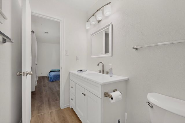 1715 Eldorado Loop, Bosque Farms, NM 87068