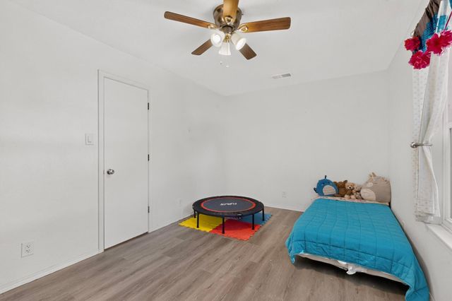 1715 Eldorado Loop, Bosque Farms, NM 87068