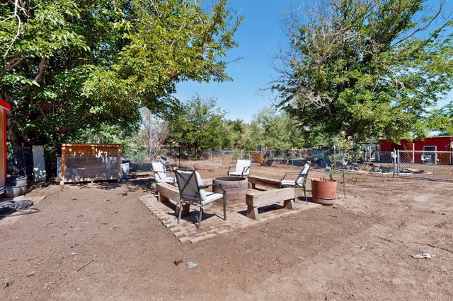1715 Eldorado Loop, Bosque Farms, NM 87068