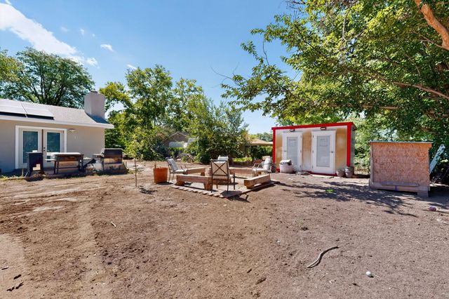 1715 Eldorado Loop, Bosque Farms, NM 87068