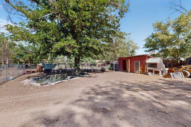 1715 Eldorado Loop, Bosque Farms, NM 87068