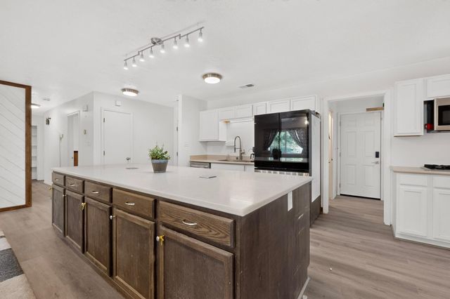 1715 Eldorado Loop, Bosque Farms, NM 87068
