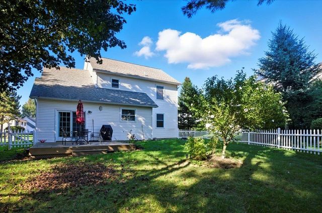 34 Derby Circle, South Burlington, VT 05403