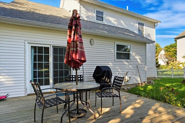 34 Derby Circle, South Burlington, VT 05403