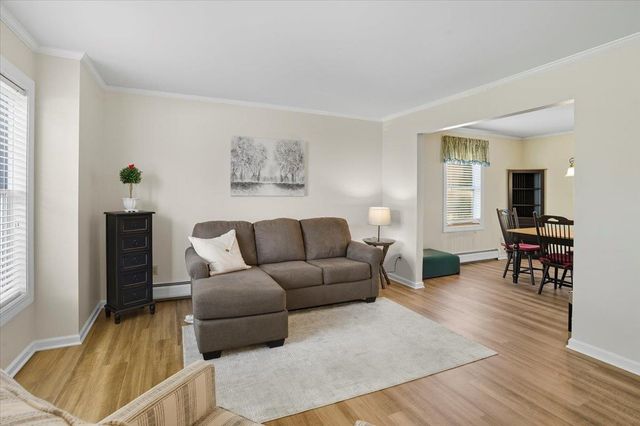 34 Derby Circle, South Burlington, VT 05403