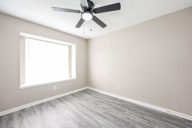 11510 Teaside Drive, Houston, TX 77066