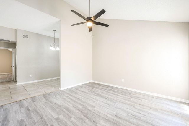 11510 Teaside Drive, Houston, TX 77066