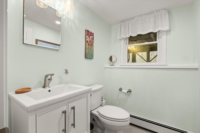 18 Mill St, Easton, MA 02356