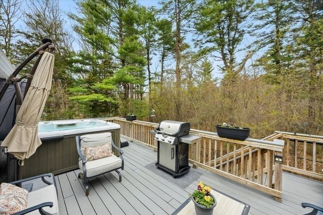 18 Mill St, Easton, MA 02356