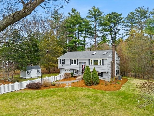 18 Mill St, Easton, MA 02356