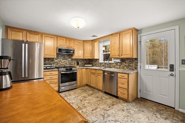 18 Mill St, Easton, MA 02356