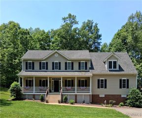1635 Dorset Meadows Ln, Powhatan, VA 23139