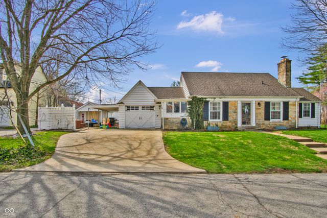 2245 Washington Street, Columbus, IN 47201