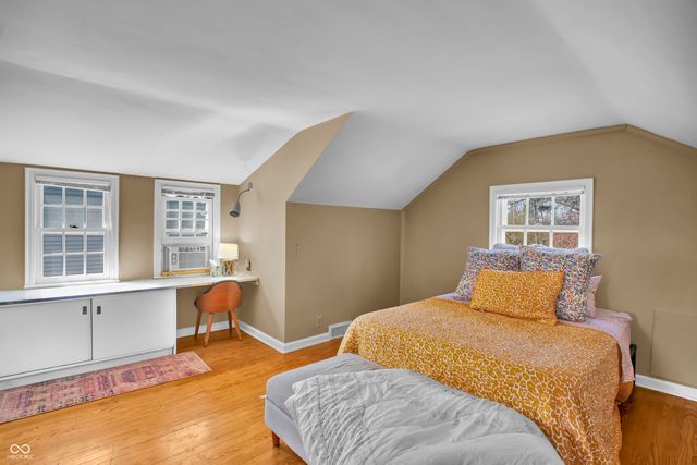 2245 Washington Street, Columbus, IN 47201