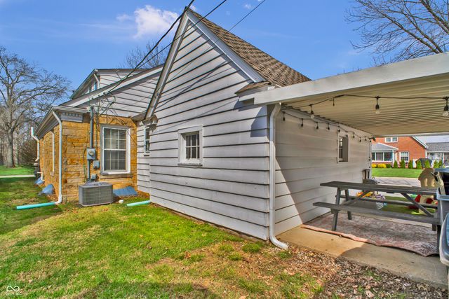 2245 Washington Street, Columbus, IN 47201