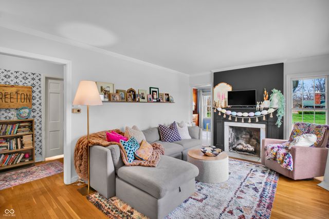 2245 Washington Street, Columbus, IN 47201