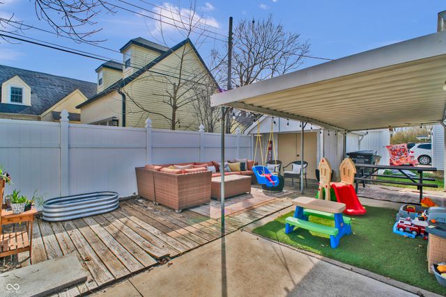 2245 Washington Street, Columbus, IN 47201