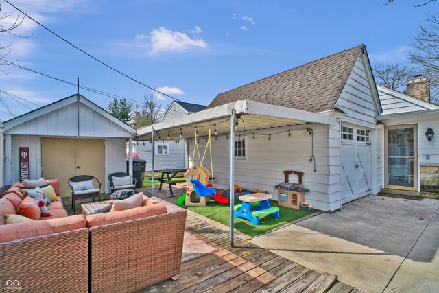 2245 Washington Street, Columbus, IN 47201