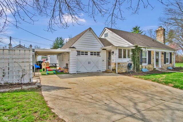 2245 Washington Street, Columbus, IN 47201