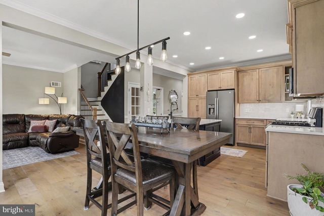 7 THISTLE GRN, Lancaster, PA 17602