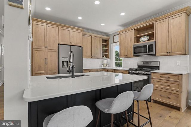 7 THISTLE GRN, Lancaster, PA 17602