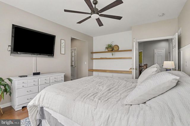 7 THISTLE GRN, Lancaster, PA 17602