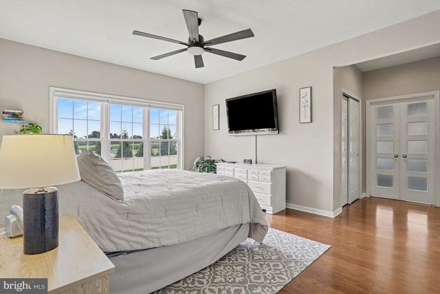 7 THISTLE GRN, Lancaster, PA 17602