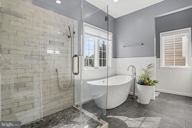 7 THISTLE GRN, Lancaster, PA 17602