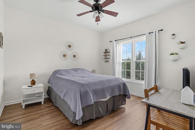 7 THISTLE GRN, Lancaster, PA 17602