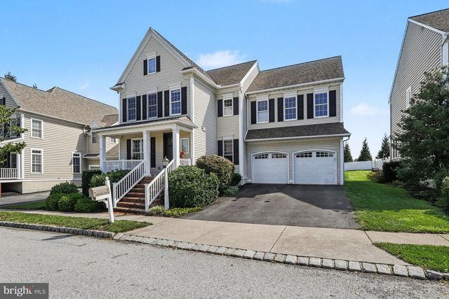 7 THISTLE GRN, Lancaster, PA 17602