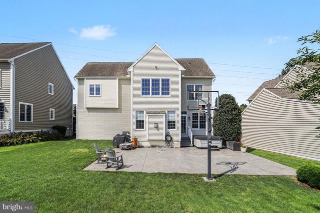 7 THISTLE GRN, Lancaster, PA 17602