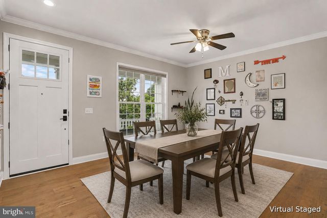 7 THISTLE GRN, Lancaster, PA 17602
