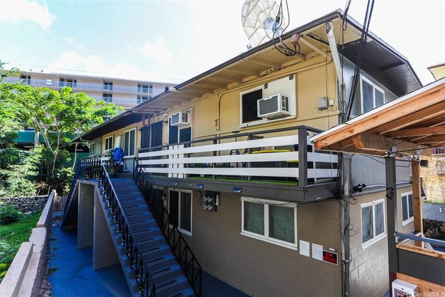 1641 Stillman Lane, Honolulu, HI 96817