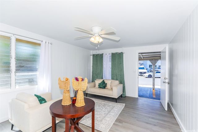 1641 Stillman Lane, Honolulu, HI 96817