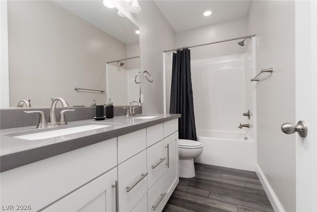 194 Baru Belin Avenue, Las Vegas, NV 89183