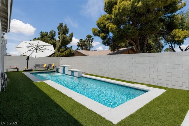194 Baru Belin Avenue, Las Vegas, NV 89183