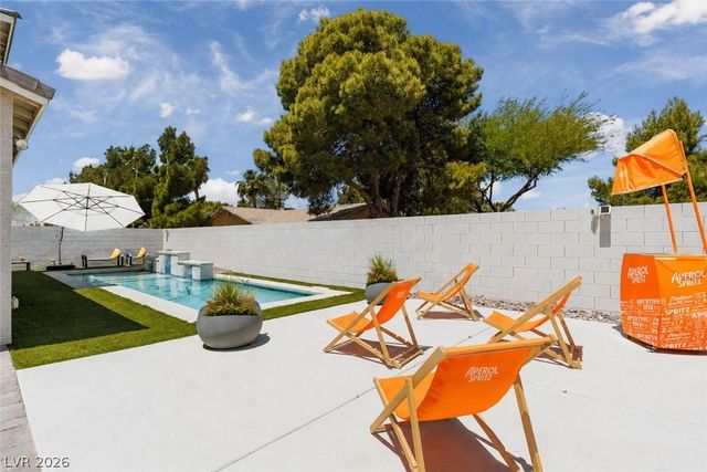 194 Baru Belin Avenue, Las Vegas, NV 89183